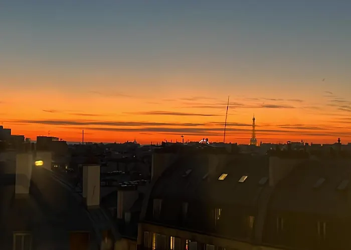 Amazing Eiffel Views At Cool Area * Paris